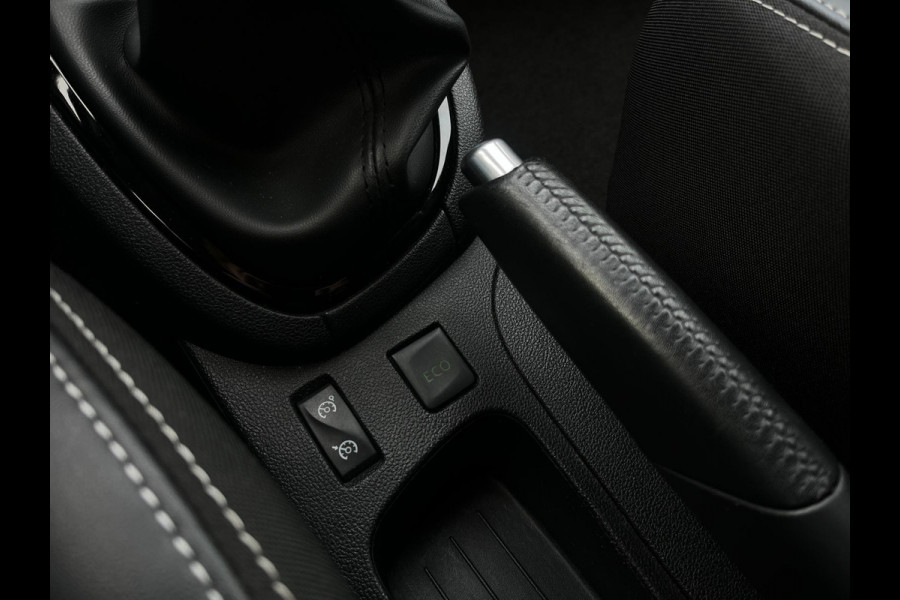 Renault Clio Estate 1.2 Intens, Bluetooth, Camera, Cruise, Navi, Bose, 120 pk