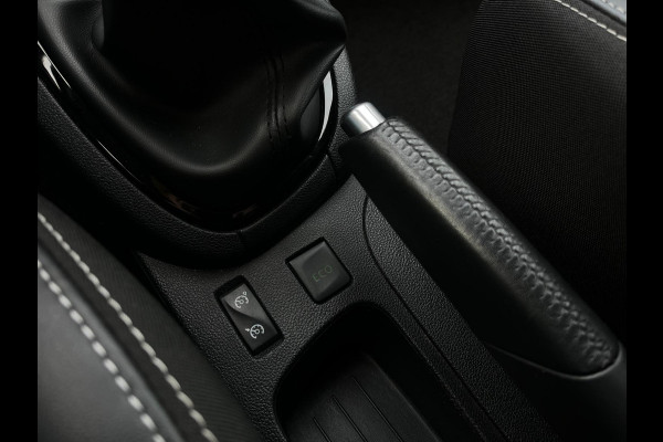 Renault Clio Estate 1.2 Intens, Bluetooth, Camera, Cruise, Navi, Bose, 120 pk