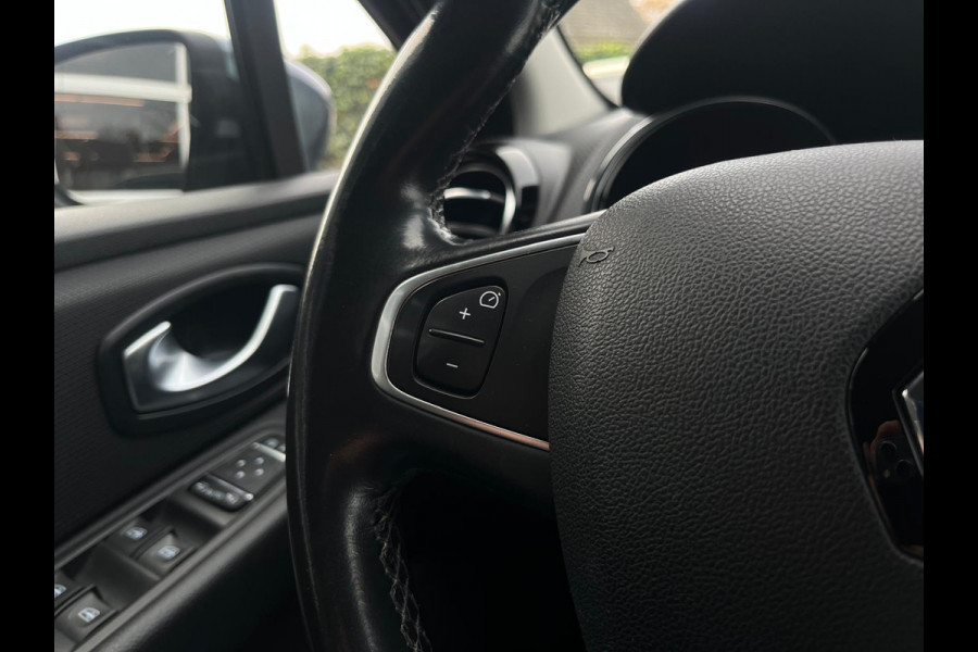 Renault Clio Estate 1.2 Intens, Bluetooth, Camera, Cruise, Navi, Bose, 120 pk