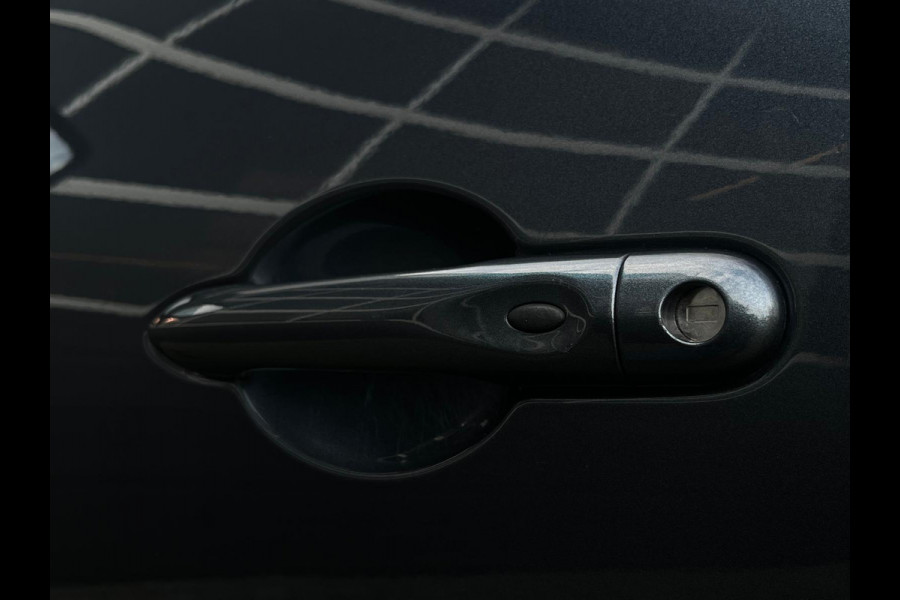 Renault Clio Estate 1.2 Intens, Bluetooth, Camera, Cruise, Navi, Bose, 120 pk