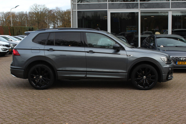 Volkswagen Tiguan Allspace 1.5 TSI Highline Business R-line / Panoramadak / Camera / Keyless / 20'' / Navigatie / Virtual Cockpit / Stoelverwarming / DAB / Dodehoek / ACC