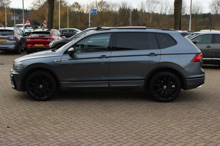 Volkswagen Tiguan Allspace 1.5 TSI Highline Business R-line / Panoramadak / Camera / Keyless / 20'' / Navigatie / Virtual Cockpit / Stoelverwarming / DAB / Dodehoek / ACC