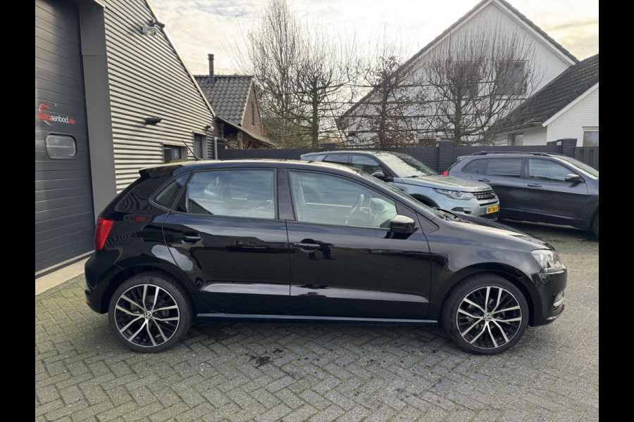 Volkswagen Polo 1.0 | Airco | Cruise Control | Parkeersensoren | Lichtmetalen Velgen | 5 Deurs |