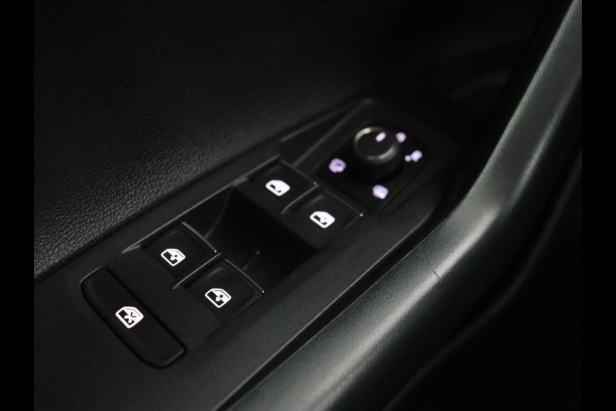 Volkswagen Polo 1.0 TSI Life Business | Stoelverwarming | Virtual Cockpit | Carplay | Navigatie | Full LED | Climate control | Parkeerhulp | Cruise control | Bluetooth