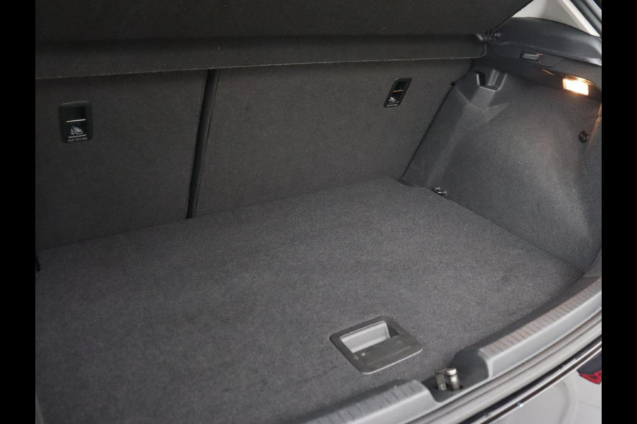 Volkswagen Polo 1.0 TSI Life Business | Stoelverwarming | Virtual Cockpit | Carplay | Navigatie | Full LED | Climate control | Parkeerhulp | Cruise control | Bluetooth