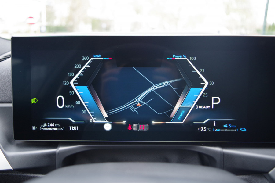 BMW 3 Serie Touring 330e 293 PK xDrive High Executive M-Sport Pro, Kuipstoelen, Panoramadak, Memory, Adap. Cruise Control