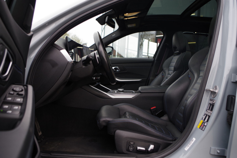 BMW 3 Serie Touring 330e 293 PK xDrive High Executive M-Sport Pro, Kuipstoelen, Panoramadak, Memory, Adap. Cruise Control