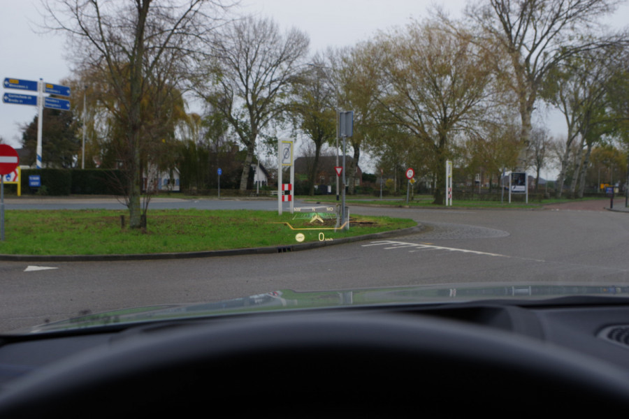 BMW 3 Serie Touring 330e 293 PK xDrive High Executive M-Sport Pro, Kuipstoelen, Panoramadak, Memory, Adap. Cruise Control