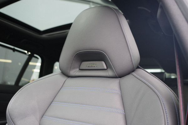 BMW 3 Serie Touring 330e 293 PK xDrive High Executive M-Sport Pro, Kuipstoelen, Panoramadak, Memory, Adap. Cruise Control