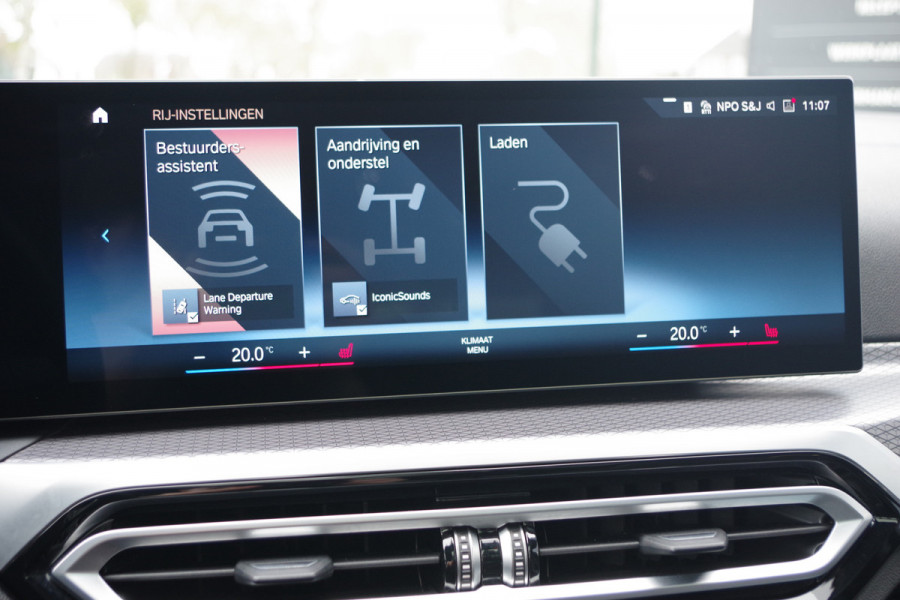 BMW 3 Serie Touring 330e 293 PK xDrive High Executive M-Sport Pro, Kuipstoelen, Panoramadak, Memory, Adap. Cruise Control