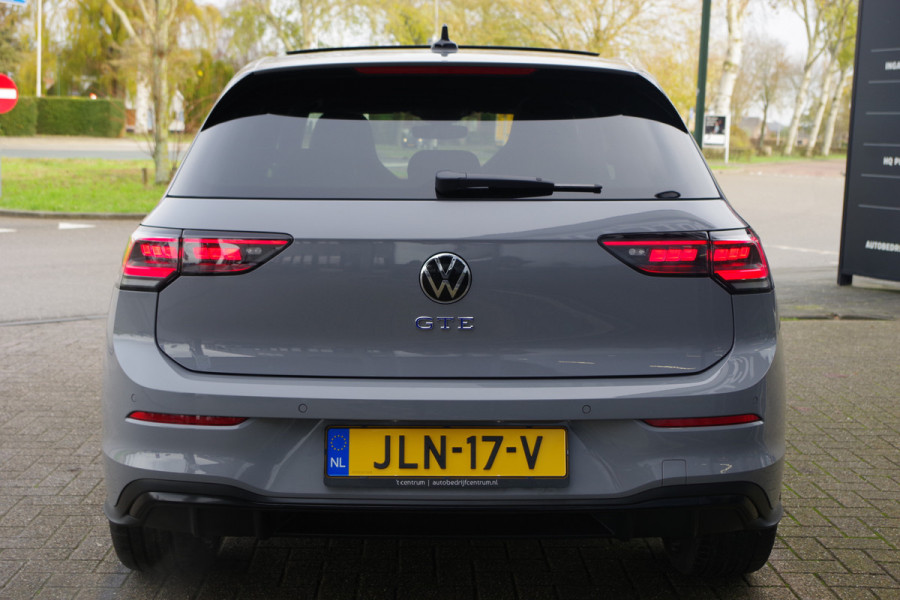Volkswagen Golf 1.5 eHybrid GTE 272 PK PHEV, Panoramadak, Leder, Head-Up, Stoelkoeling -Verwarming, Memory