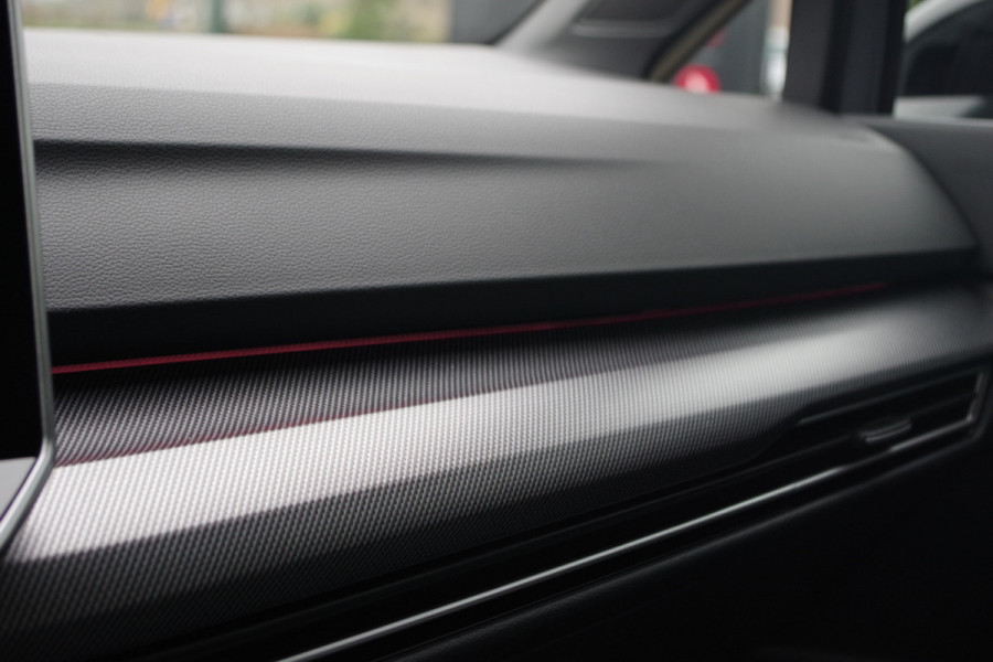 Volkswagen Golf 1.5 eHybrid GTE 272 PK PHEV, Panoramadak, Leder, Head-Up, Stoelkoeling -Verwarming, Memory