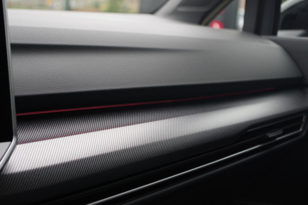 Volkswagen Golf 1.5 eHybrid GTE 272 PK PHEV, Panoramadak, Leder, Head-Up, Stoelkoeling -Verwarming, Memory