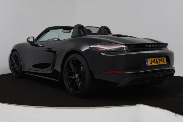 Porsche 718 Boxster 2.0 AANBIEDING!!!(Perfect OnderH, Sport Chrono, Sport Uitlaat, StoelV, Parkeersensoren, Navi, Cruise Con, Etc)