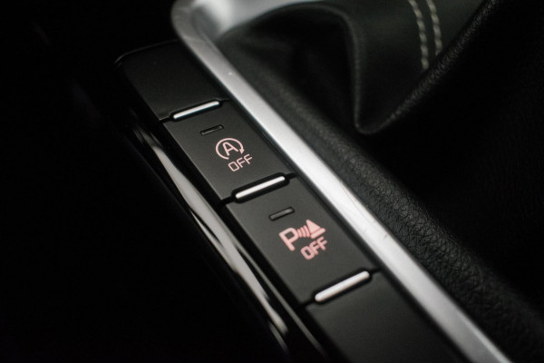 Kia ProCeed 1.0 T-GDI GT-PlusLine [ JBL Memory Digital Dash Keyless Alcantara Camera Carplay El Klep Dodehoek Assist ]