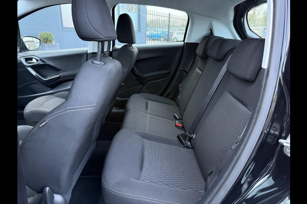 Peugeot 208 1.2 PureTech Active 2e Eigenaar,Navi,Airco,Cruise,5 Deurs,Dealer Onderhouden,N.A.P,Weinig km,Zeer Zuinig,Apk tot 05-2026