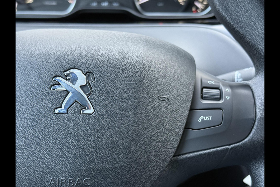 Peugeot 208 1.2 PureTech Active 2e Eigenaar,Navi,Airco,Cruise,5 Deurs,Dealer Onderhouden,N.A.P,Weinig km,Zeer Zuinig,Apk tot 05-2026