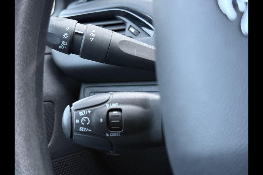 Peugeot 208 1.2 PureTech Active 2e Eigenaar,Navi,Airco,Cruise,5 Deurs,Dealer Onderhouden,N.A.P,Weinig km,Zeer Zuinig,Apk tot 05-2026