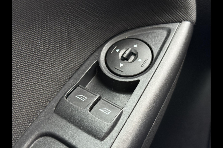 Ford FOCUS Wagon 1.0 Trend Navi,Airco,Cruise,Pdc,Lm velgen,102pk,N.A.P,Apk tot 04-2026