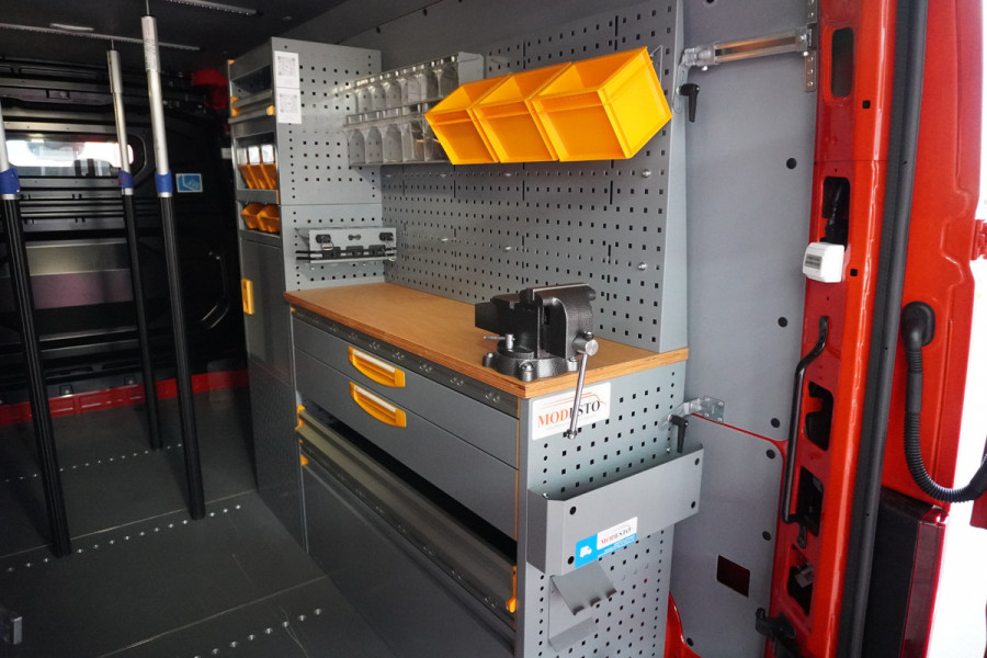 Renault Master T35 2.0 dCi 170PK L3H2 met COMPLETE WERKPLAATS INRICHTING Nr. V139 | Climate | Cruise | Camera | Apple- Android