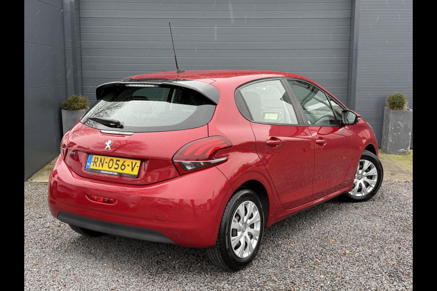 Peugeot 208 1.2 PureTech Blue Lion 2e Eigenaar,Dealer Onderhouden,Navi,Airco,Cruise,5 Deurs,Pdc,N.A.P,Bj 12-2017,Weinig Km,Nieuwe Apk bij Aflevering