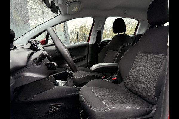 Peugeot 208 1.2 PureTech Blue Lion 2e Eigenaar,Dealer Onderhouden,Navi,Airco,Cruise,5 Deurs,Pdc,N.A.P,Bj 12-2017,Weinig Km,Nieuwe Apk bij Aflevering