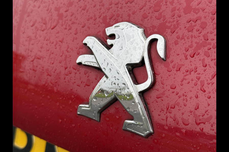 Peugeot 208 1.2 PureTech Blue Lion 2e Eigenaar,Dealer Onderhouden,Navi,Airco,Cruise,5 Deurs,Pdc,N.A.P,Bj 12-2017,Weinig Km,Nieuwe Apk bij Aflevering