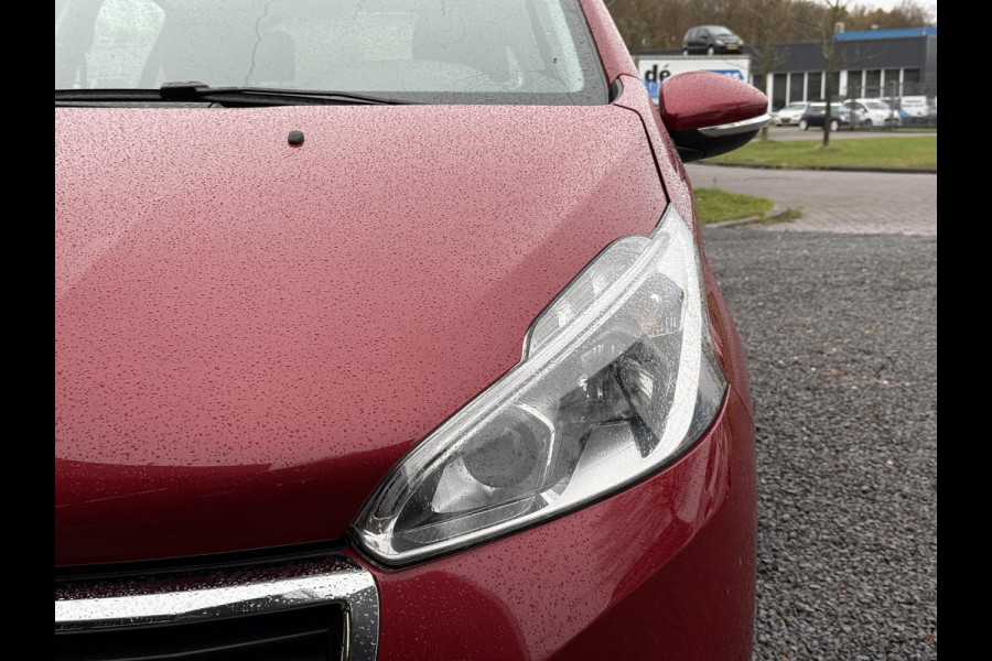 Peugeot 208 1.2 PureTech Blue Lion 2e Eigenaar,Dealer Onderhouden,Navi,Airco,Cruise,5 Deurs,Pdc,N.A.P,Bj 12-2017,Weinig Km,Nieuwe Apk bij Aflevering