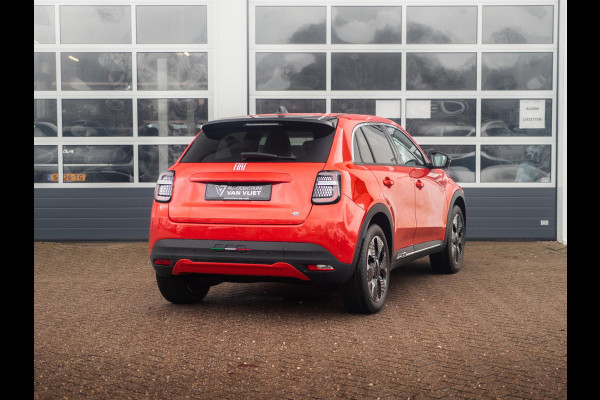 Fiat 600E La Prima 54 kWh | 17% Bijtelling | Carplay | Elek. Stoel | Stoelverwarming | Keyless | LED | Clima