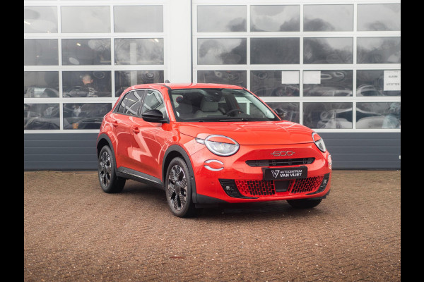 Fiat 600E La Prima 54 kWh | 17% Bijtelling | Carplay | Elek. Stoel | Stoelverwarming | Keyless | LED | Clima