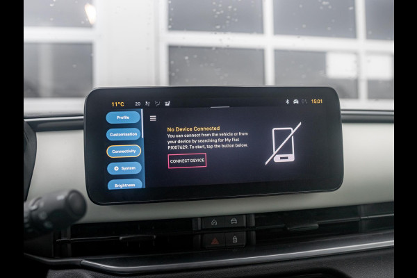 Fiat 600E La Prima 54 kWh | 17% Bijtelling | Carplay | Elek. Stoel | Stoelverwarming | Keyless | LED | Clima