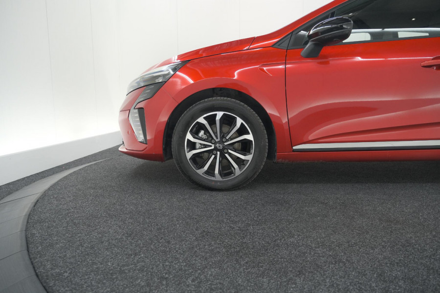 Renault Clio 1.6 E-Tech Full Hybrid 145 techno | 360 Camera | Adaptieve Cruise Control | Dodehoekdetectie | 9.3 Inch Groot Scherm