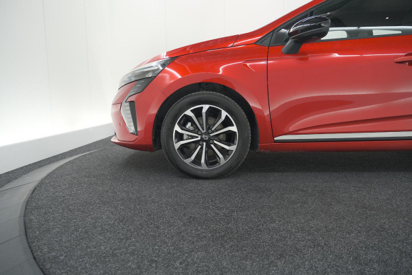 Renault Clio 1.6 E-Tech Full Hybrid 145 techno | 360 Camera | Adaptieve Cruise Control | Dodehoekdetectie | 9.3 Inch Groot Scherm