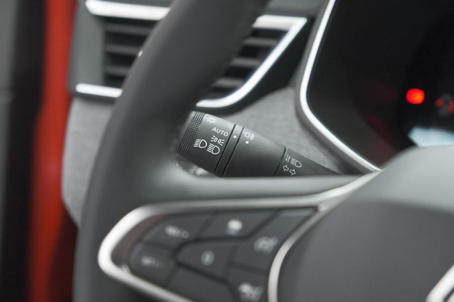 Renault Clio 1.6 E-Tech Full Hybrid 145 techno | 360 Camera | Adaptieve Cruise Control | Dodehoekdetectie | 9.3 Inch Groot Scherm