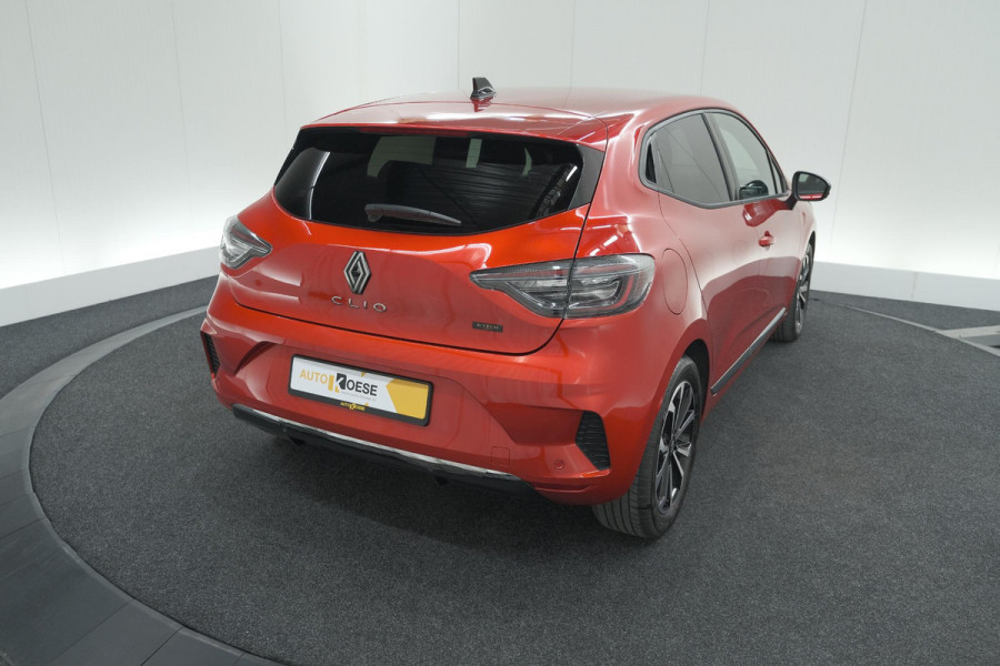 Renault Clio 1.6 E-Tech Full Hybrid 145 techno | 360 Camera | Adaptieve Cruise Control | Dodehoekdetectie | 9.3 Inch Groot Scherm