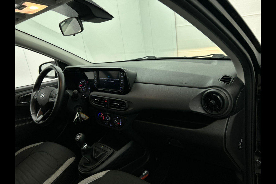 Hyundai i10 1.0 Comfort Smart Airco Navi Carplay Cruise Control Camera Achter Verkeerbord herkenning DAB+ Lane Assist Grootlicht assistent