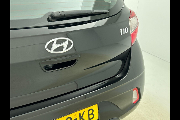 Hyundai i10 1.0 Comfort Smart Airco Navi Carplay Cruise Control Camera Achter Verkeerbord herkenning DAB+ Lane Assist Grootlicht assistent