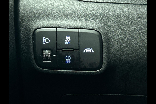 Hyundai i10 1.0 Comfort Smart Airco Navi Carplay Cruise Control Camera Achter Verkeerbord herkenning DAB+ Lane Assist Grootlicht assistent