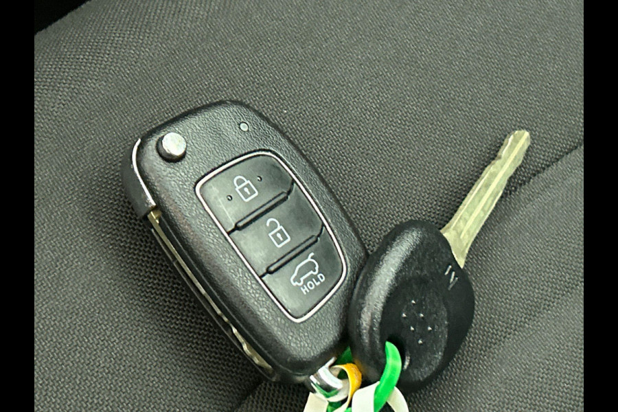 Hyundai i10 1.0 Comfort Smart Airco Navi Carplay Cruise Control Camera Achter Verkeerbord herkenning DAB+ Lane Assist Grootlicht assistent