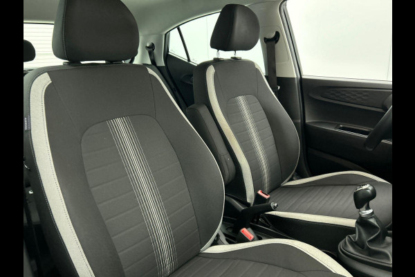 Hyundai i10 1.0 Comfort Smart Airco Navi Carplay Cruise Control Camera Achter Verkeerbord herkenning DAB+ Lane Assist Grootlicht assistent