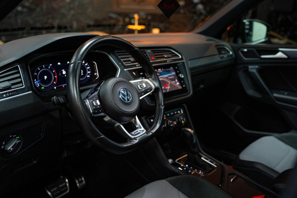 Volkswagen Tiguan 1.5 TSI RLINE|PANO|AUT7|NAVI|FULL