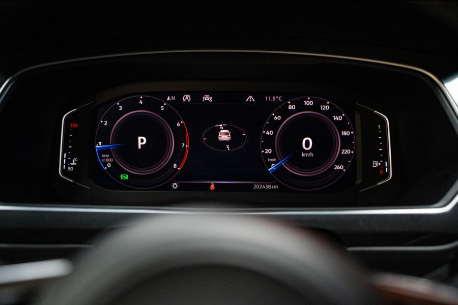 Volkswagen Tiguan 1.5 TSI RLINE|PANO|AUT7|NAVI|FULL