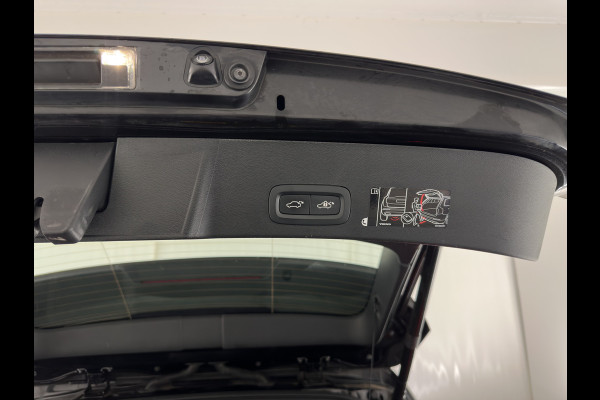 Volvo XC40 1.5 T5 Recharge Business Pro ( PLUG-IN ) (INCL-BTW) *AUT | NAVI-FULLMAP | DIGI-COCKPIT | CLIMA | KEYLESS | DAB | HEATED-SPORTSEATS | FULL-LED | ADAPTIVE-CRUISE | CAMERA | 18'' ALU*