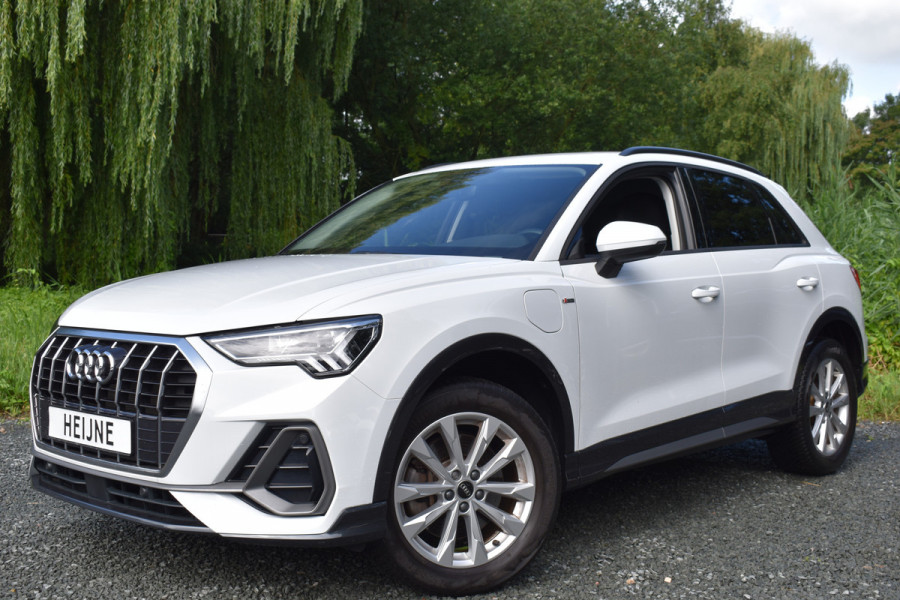Audi Q3 45 TFSIe 245PK S-TRONIC S-LINE HYBRID VIRTUAL/PDC/CARPLAY