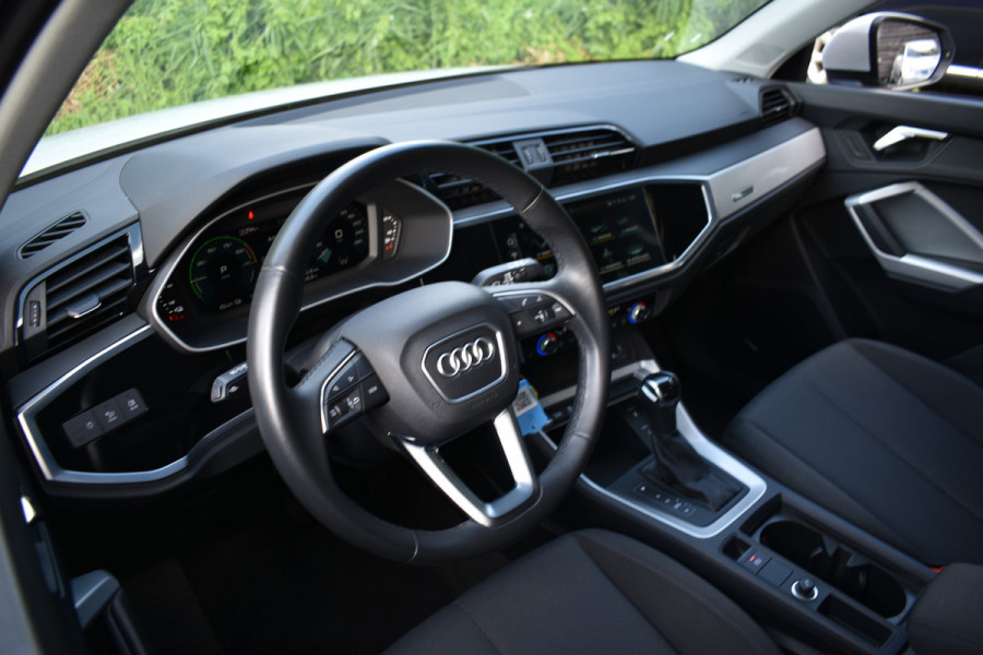Audi Q3 45 TFSIe 245PK S-TRONIC S-LINE HYBRID VIRTUAL/PDC/CARPLAY
