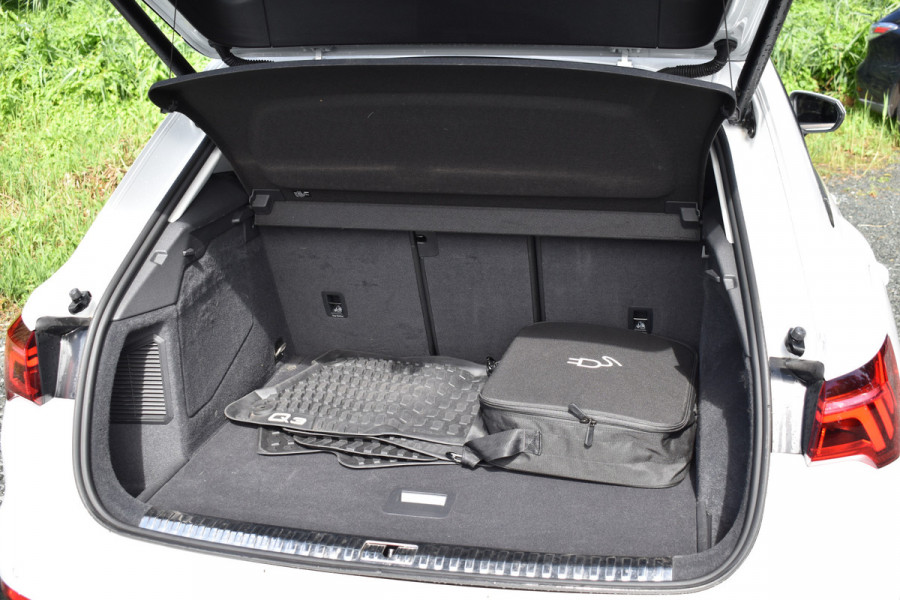 Audi Q3 45 TFSIe 245PK S-TRONIC S-LINE HYBRID VIRTUAL/PDC/CARPLAY