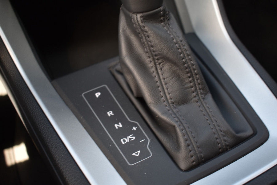 Audi Q3 45 TFSIe 245PK S-TRONIC S-LINE HYBRID VIRTUAL/PDC/CARPLAY