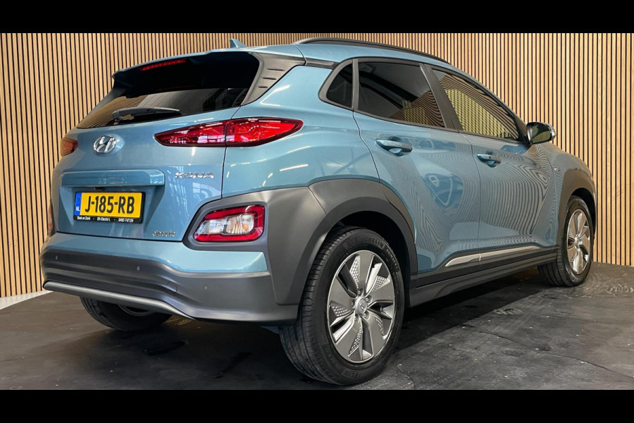 Hyundai Kona EV Premium 64 kWh|GROTE ACCU|FACELIFT|3-FASE|HUD|LEDER|ACC|KRELL|STUURVERW|STOELVERW V+A|STOELVEN|CAMERA|CARPLAY||NAP