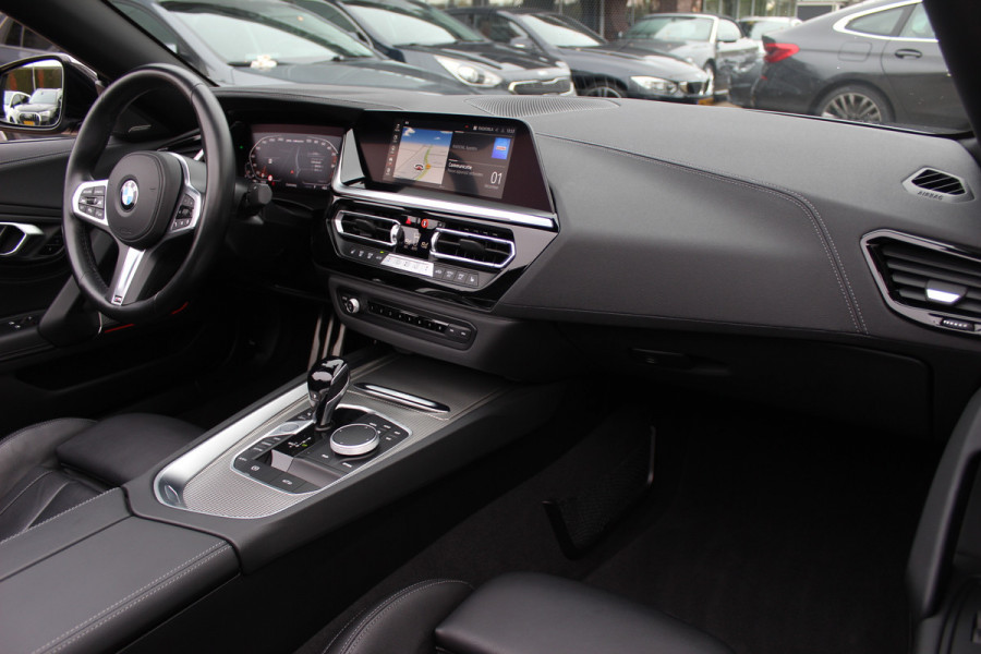 BMW Z4 Roadster M40i High Executive / Leder / Head-up / Sfeerverlichting / 19'' / Keyless / Dodehoek / Stoelverwarming / ACC