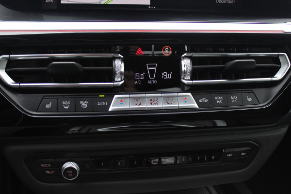 BMW Z4 Roadster M40i High Executive / Leder / Head-up / Sfeerverlichting / 19'' / Keyless / Dodehoek / Stoelverwarming / ACC